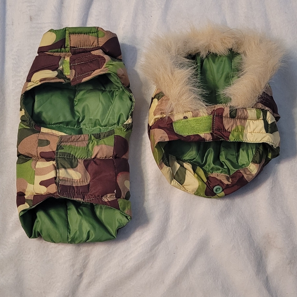 SMALL DOG / PUPPY CAMO COAT DETACHABLE HOOD M DOG IS LOVE